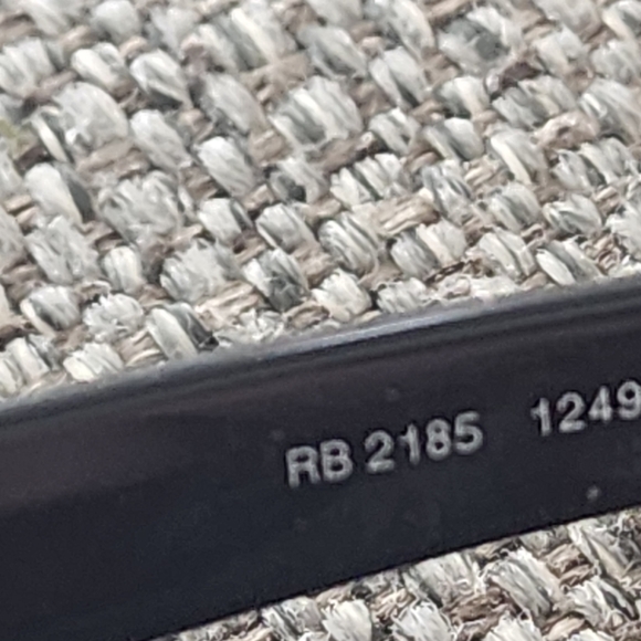 Ray-Ban Wayfarer II RB2185 - Picture 3 of 4